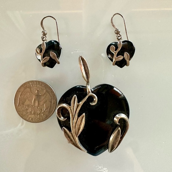 Elegant black ONYX and 925 Silver Heart Jewelry Set - Picture 4 of 4